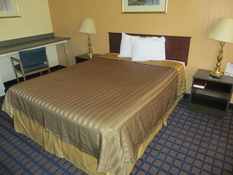 Travelodge By Wyndham Dodge City Exterior foto